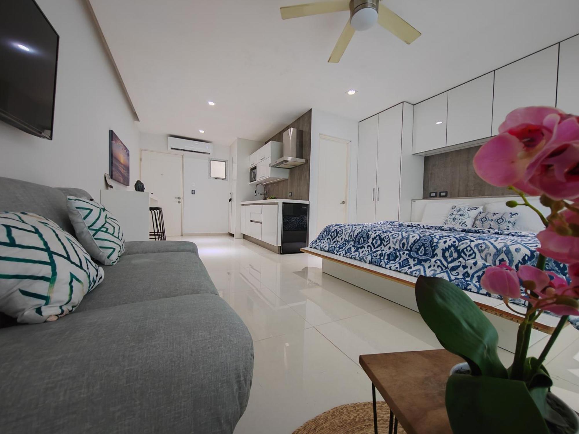 Centrally Located Apartments Steps Away From 5Th Avenue And The Beach! By.Yeah Playa del Carmen Exteriör bild
